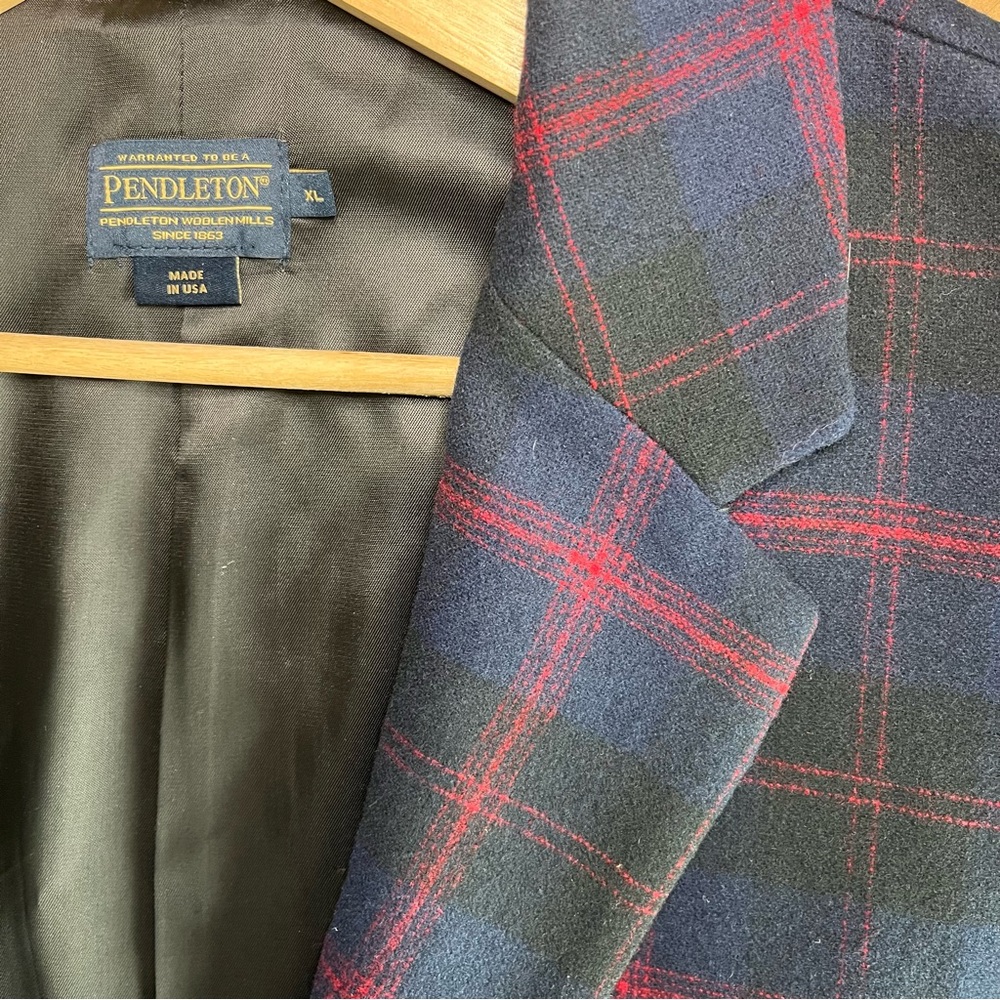 Pendleton Navy and Red Plaid Blazer Jacket - Picture 7 of 9